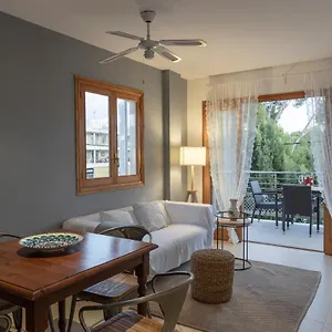 El Rojo Apartment